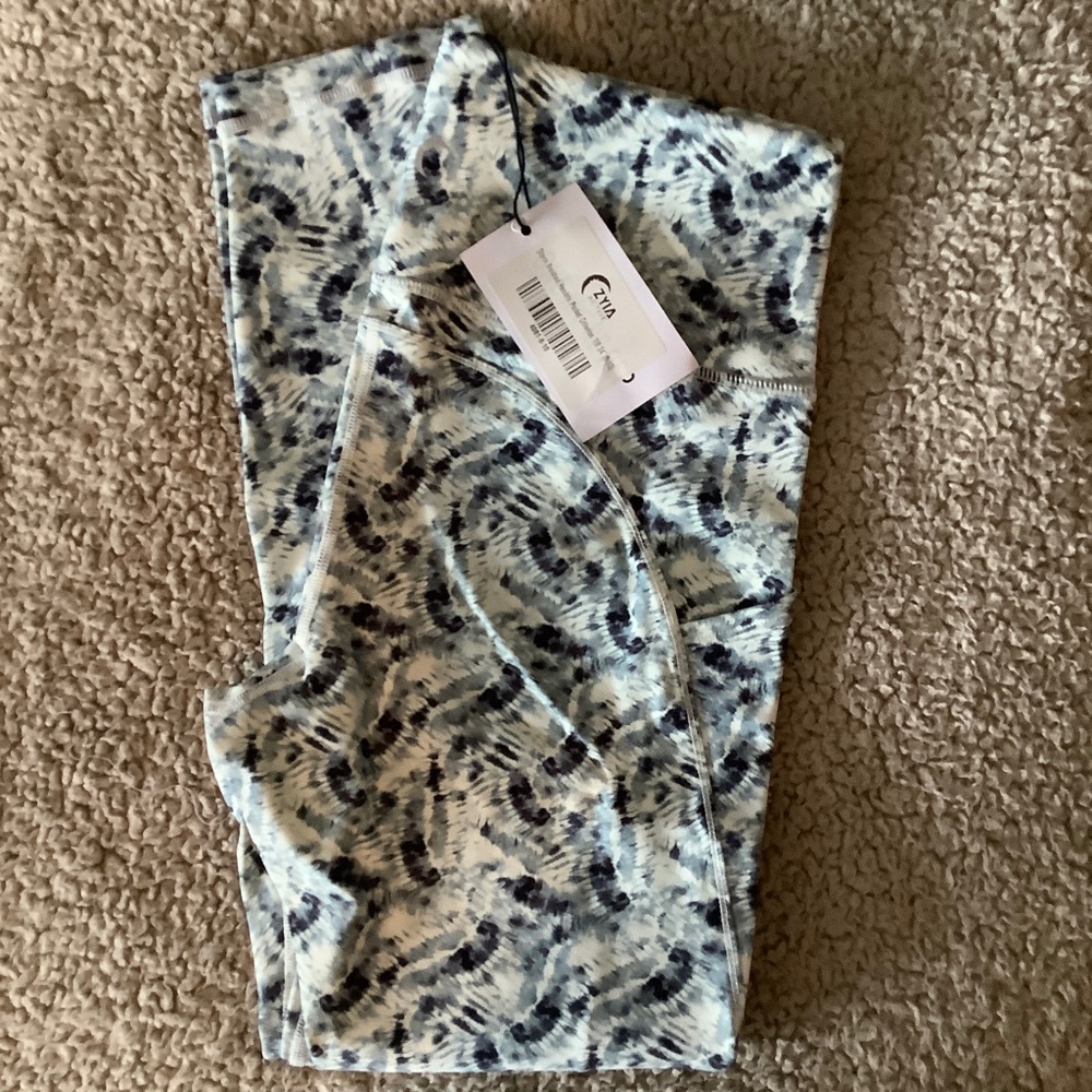 Zyia Criterion Leggings Pocket 8-10 NEW
